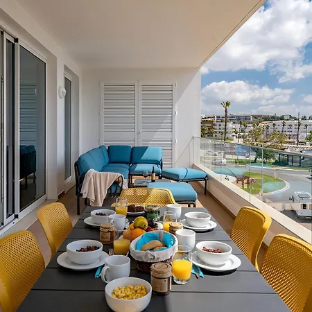 Lagos Marina View By Homing Exterior photo